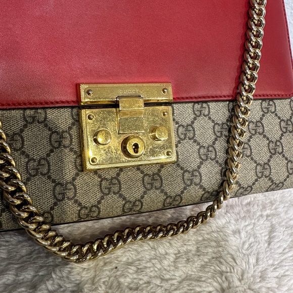 Gucci GG Logo Supreme Large Padlock Shoulder Bag - Picture 3 of 9